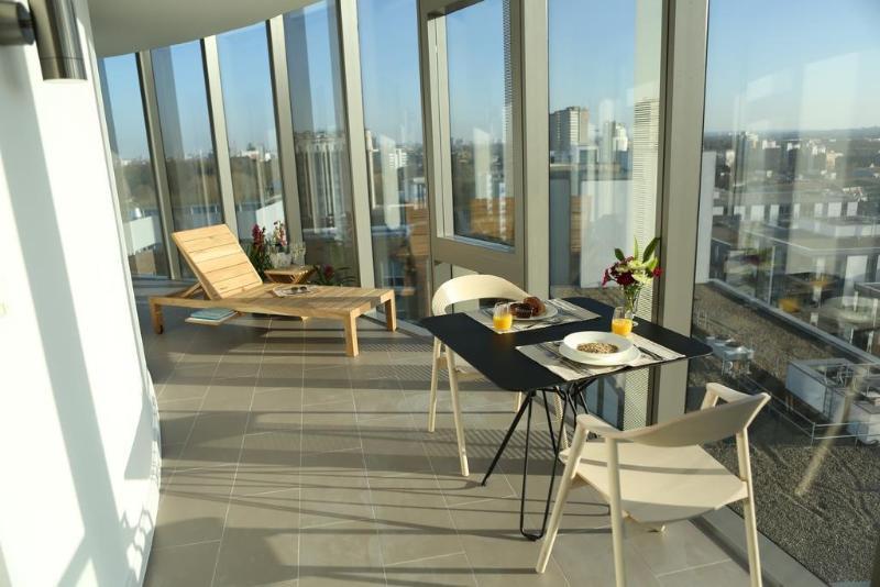 อพาร์ตโฮเต็ล อาดาจิโอ ลอนดอน เบรนต์ฟอร์ด Aparthotel เบรนท์ฟอร์ด ภายนอก รูปภาพ